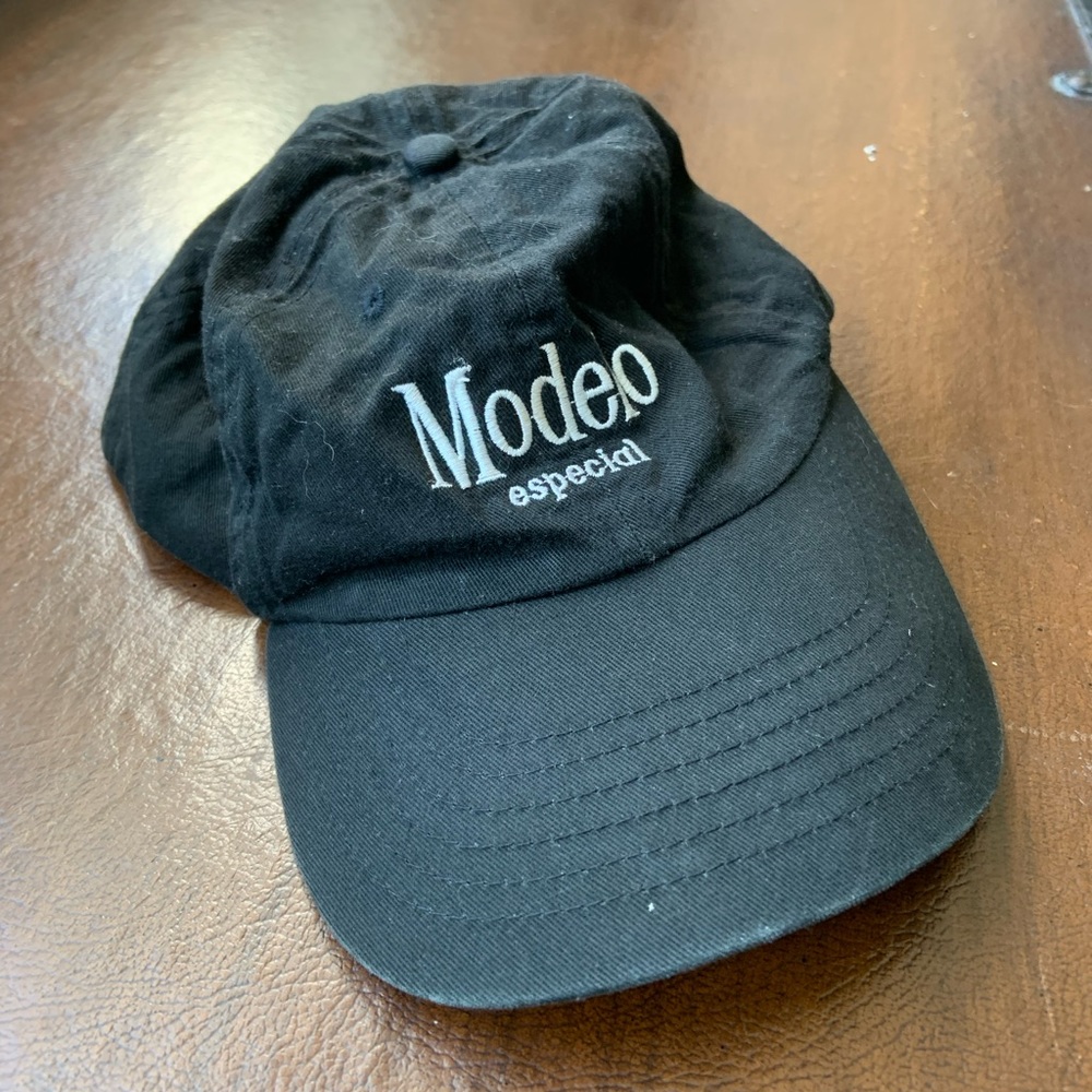 Modelo Especial Hat